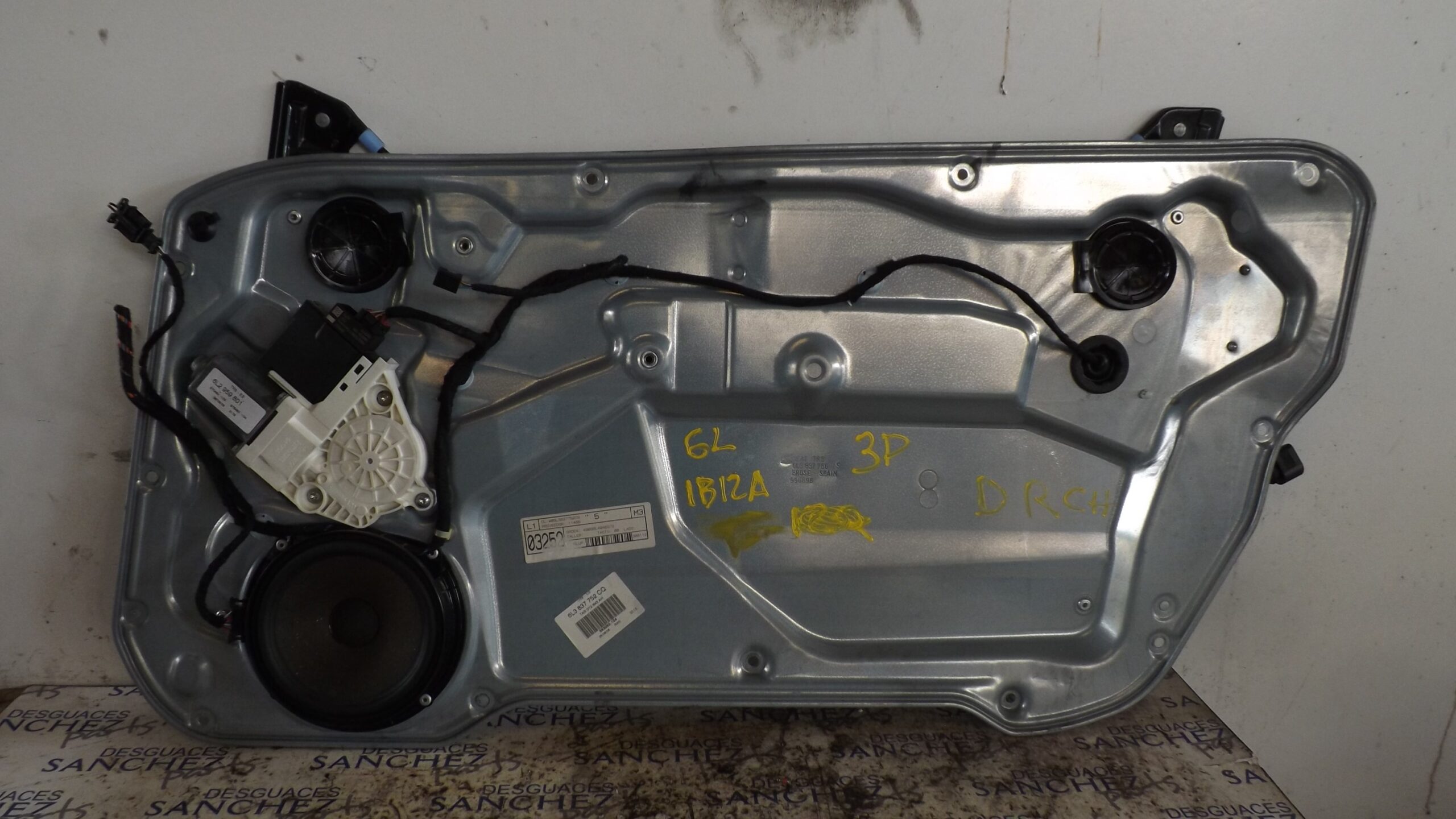 MOTOR ELEVALUNAS DELANTERO DERECHO SEAT IBIZA (6L1) *
