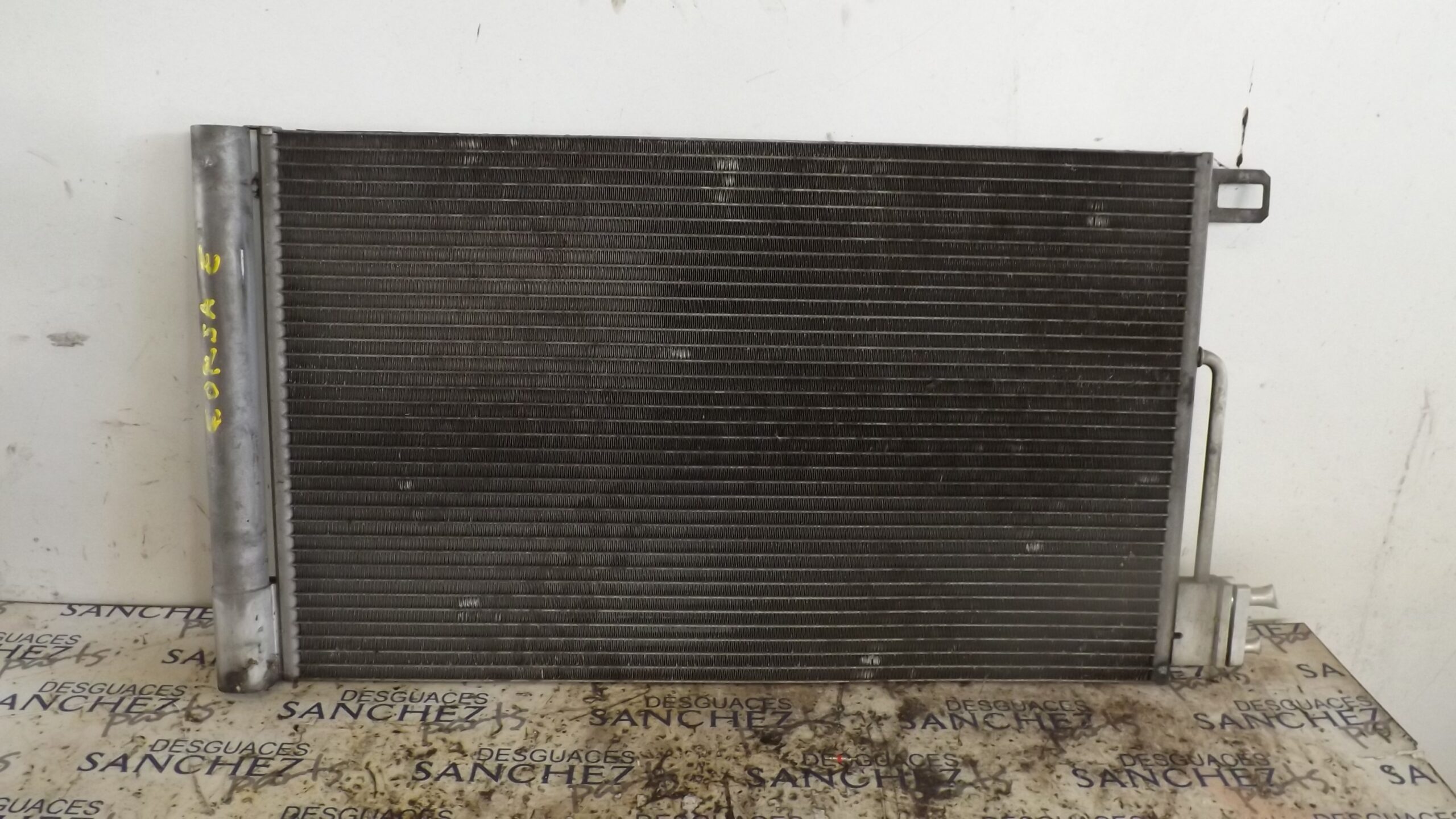 CONDENSADOR / RADIADOR AIRE ACONDICIONADO OPEL CORSA E *