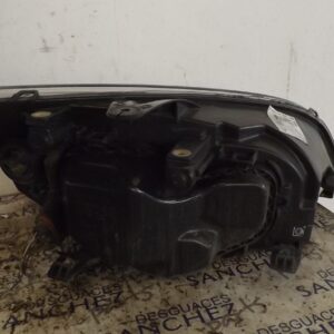 FARO IZQUIERDO FORD FOCUS BERLINA (CAP) *