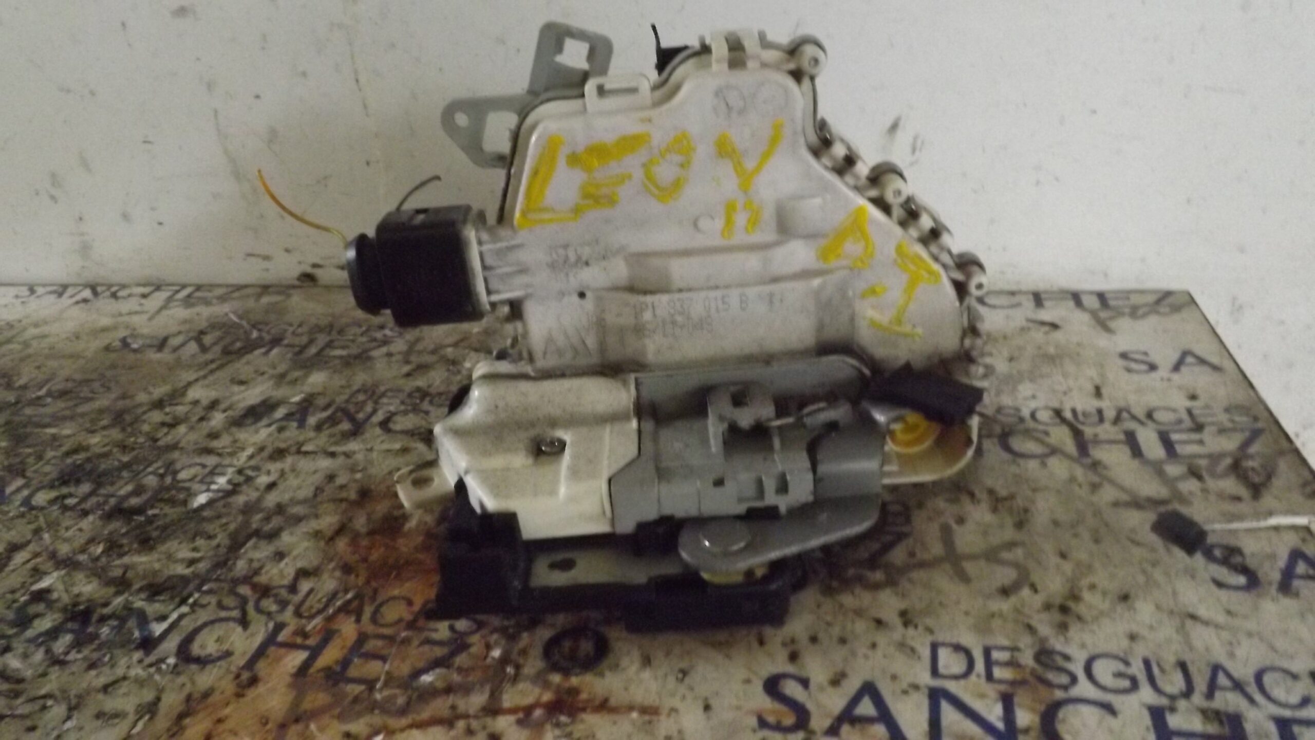 CERRADURA PUERTA DELANTERA IZQUIERDA SEAT LEON (1P1) *