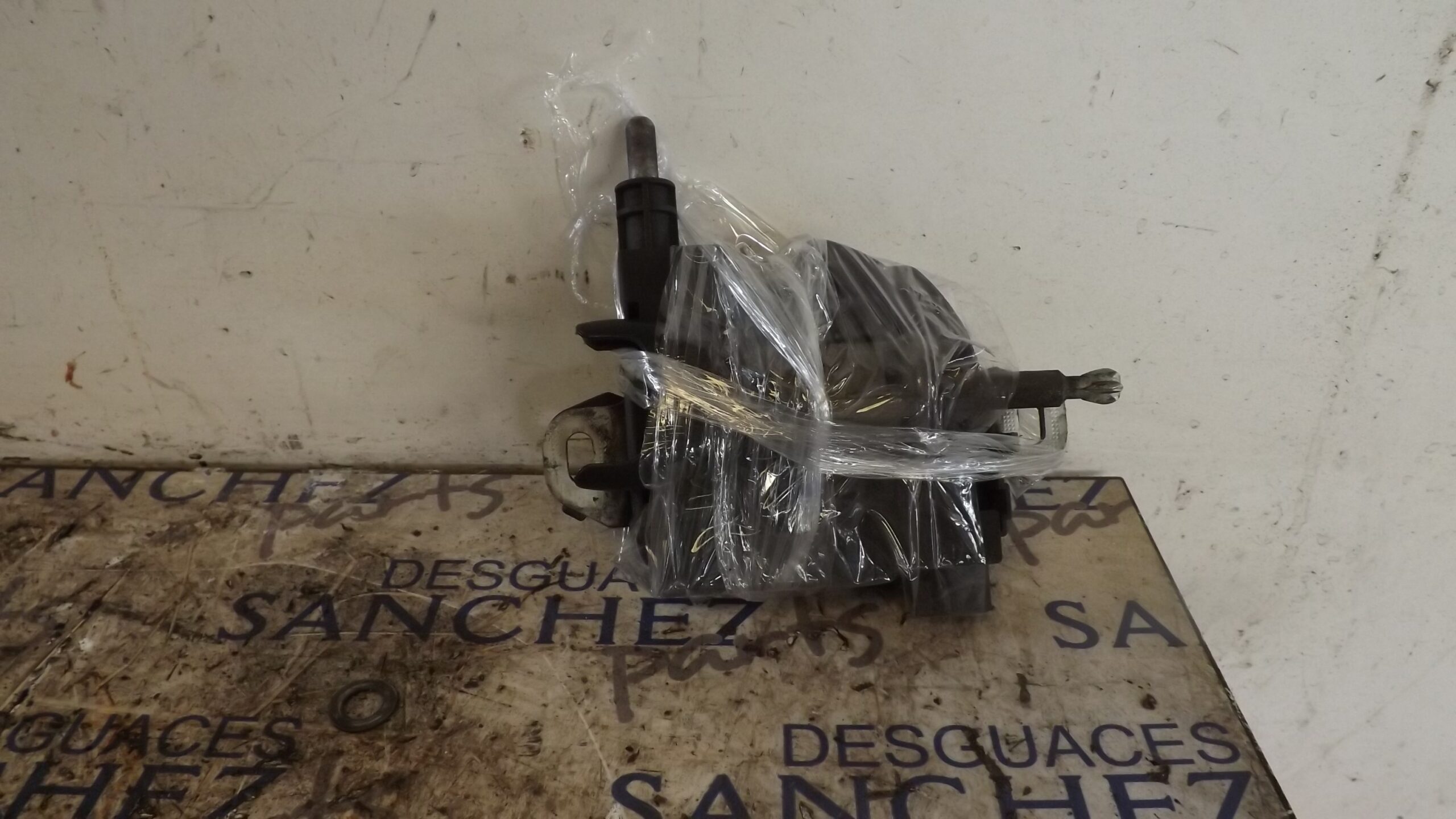 CERRADURA CAPO FORD FOCUS BERLINA (CAK) *
