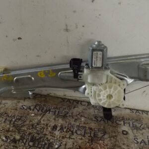 MOTOR ELEVALUNAS TRASERO DERECHO FORD TOURNEO COURIER (C4A) *