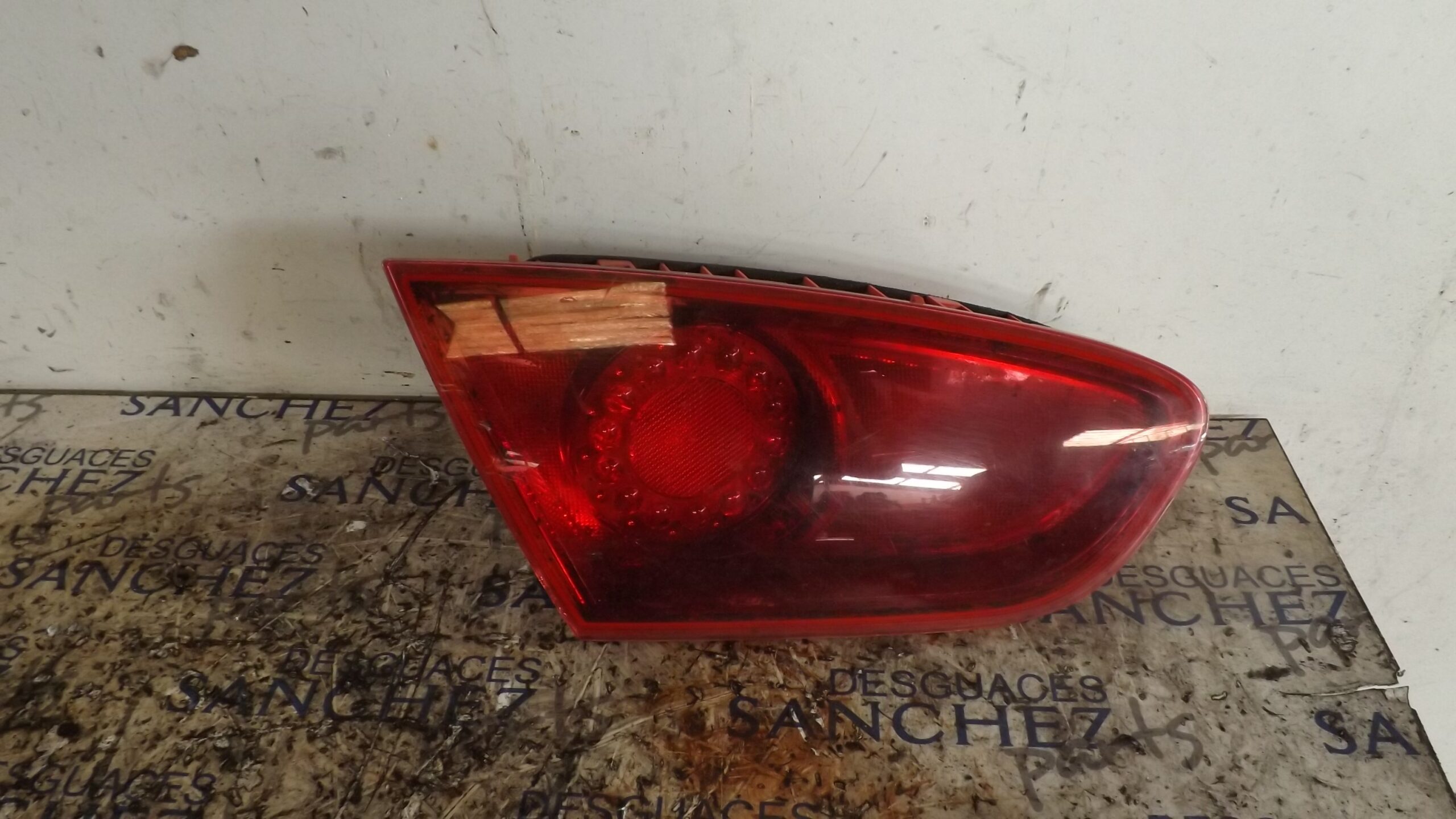 PILOTO TRASERO IZQUIERDO SEAT LEON (1M1) *