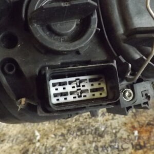 FARO IZQUIERDO VOLVO V50 FAMILIAR *