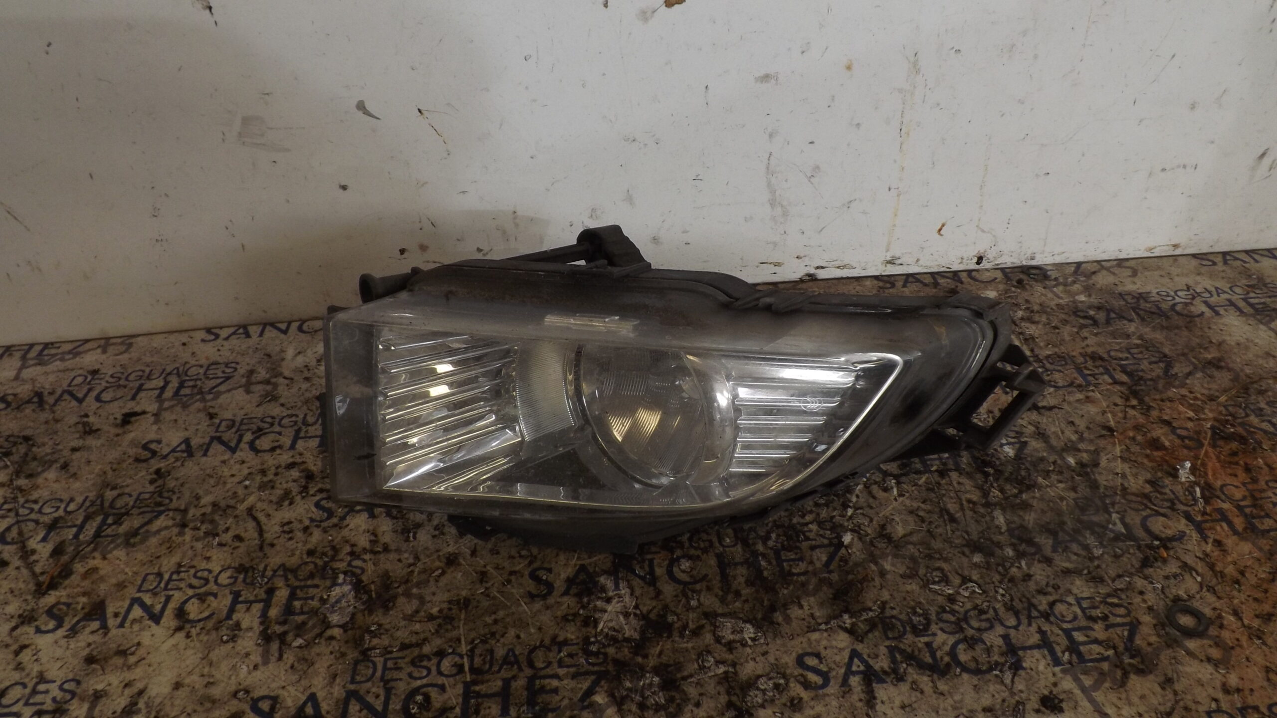 FARO ANTINIEBLA IZQUIERDO OPEL INSIGNIA BERLINA *