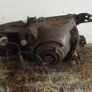 FARO DERECHO MITSUBISHI MONTERO (V80/V90) *