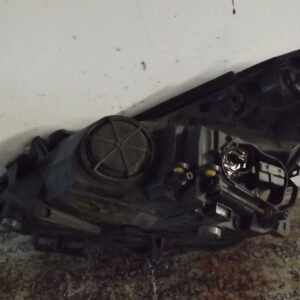 FARO IZQUIERDO OPEL CORSA D *