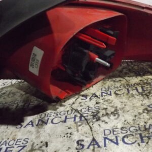 PILOTO TRASERO DERECHO PEUGEOT 206+ *