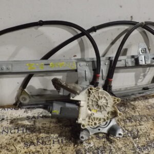 MOTOR ELEVALUNAS DELANTERO IZQUIERDO CITROEN XSARA PICASSO *