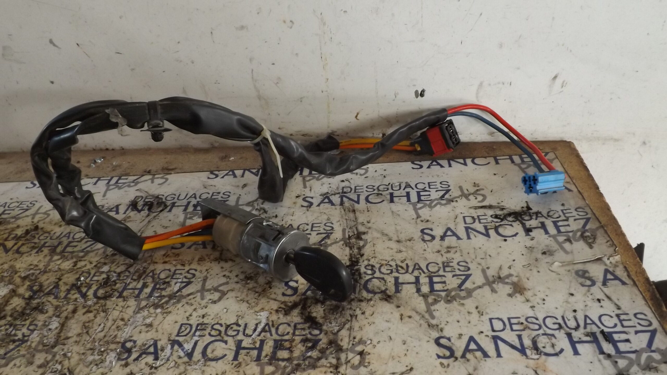 ANTIRROBO / LLAVE CONTACTO RENAULT MASTER II PH. 2 DOKA/PR. FGST *