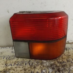 PILOTO TRASERO DERECHO VOLKSWAGEN T4  CAJA ABIERTA/DOBLE CABINA  (MOD. 1991) *