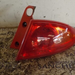 PILOTO TRASERO DERECHO SEAT LEON (1M1) *