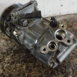COMPRESOR AIRE ACONDICIONADO NISSAN JUKE (F16) *